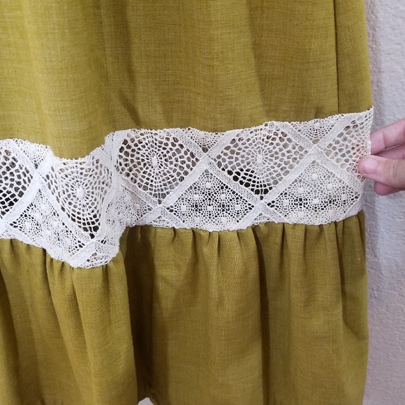 SOLD Vintage 60's Lace & Linen Green Prairie Dress - Picture 6 of 6